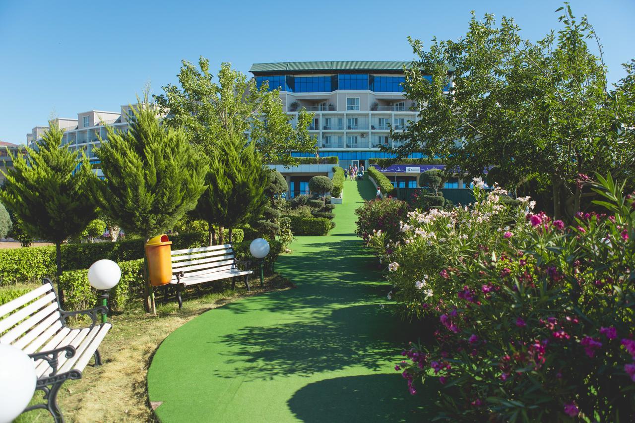 Af Hotel Aquapark Novxani Kültér fotó